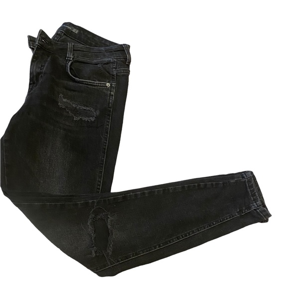 Zara distressed skinny jeans. - Picture 1 of 13